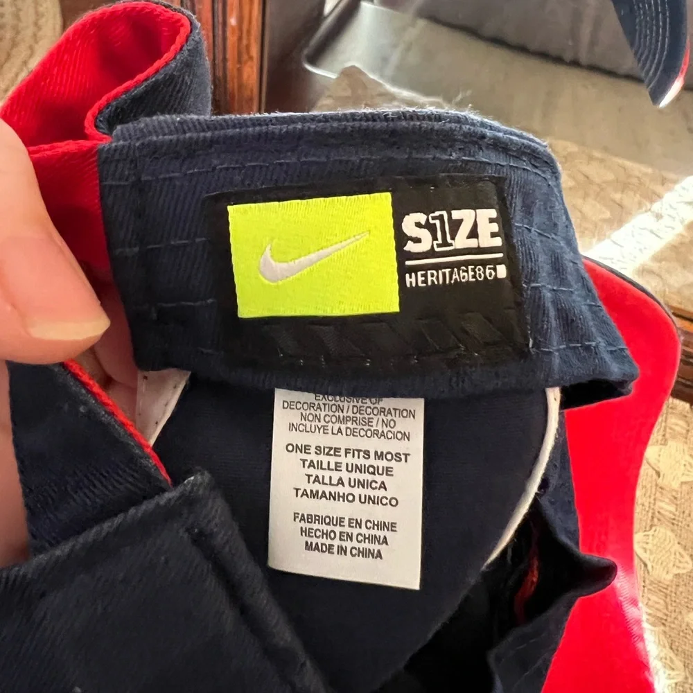 NIKE S1ZE Classic Heritage 86 Cotton Adjustable Ball Cap Hat Blue Red Youth OSFM